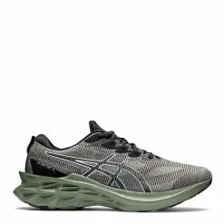 Asics Novablast 2 LE Trainers Lichen Green / White